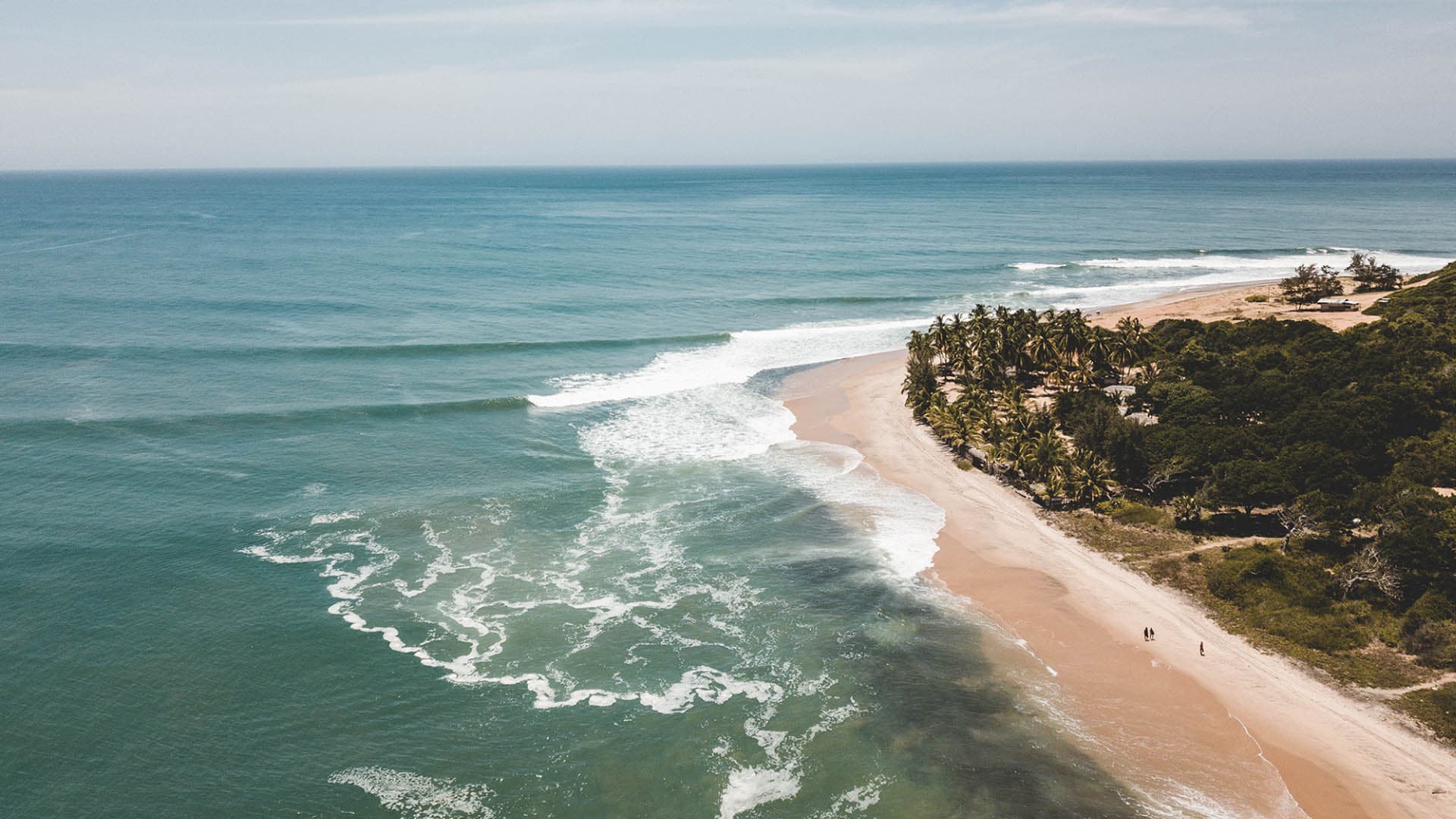 Surfing in Sri Lanka